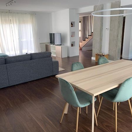 Chalet Con Piscina Privada A 25 Min De Madrid อาร์โรโยโมลีโนส ภายนอก รูปภาพ
