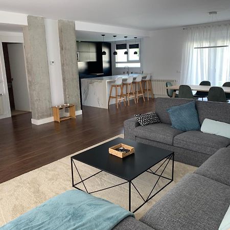 Chalet Con Piscina Privada A 25 Min De Madrid อาร์โรโยโมลีโนส ภายนอก รูปภาพ