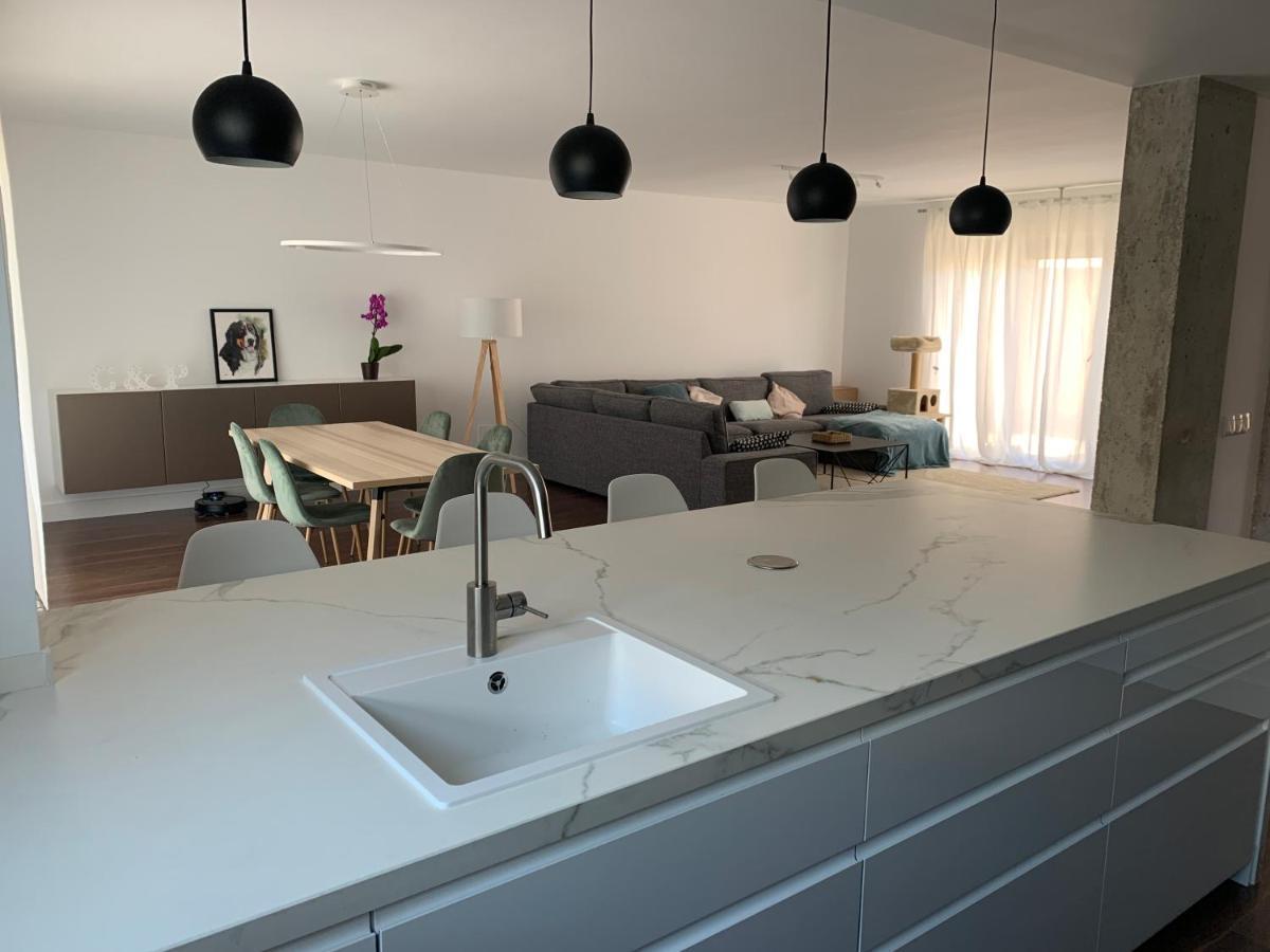 Chalet Con Piscina Privada A 25 Min De Madrid อาร์โรโยโมลีโนส ภายนอก รูปภาพ