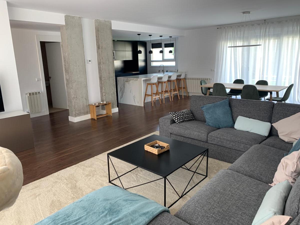 Chalet Con Piscina Privada A 25 Min De Madrid อาร์โรโยโมลีโนส ภายนอก รูปภาพ