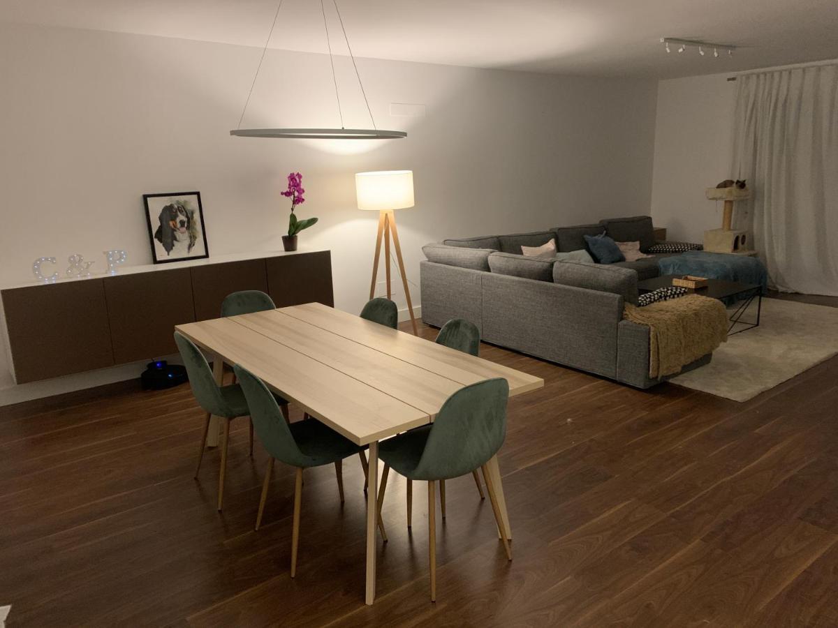 Chalet Con Piscina Privada A 25 Min De Madrid อาร์โรโยโมลีโนส ภายนอก รูปภาพ