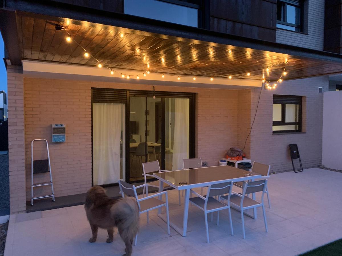 Chalet Con Piscina Privada A 25 Min De Madrid อาร์โรโยโมลีโนส ภายนอก รูปภาพ