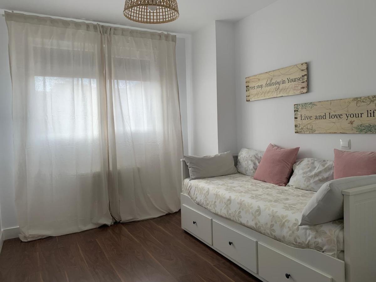 Chalet Con Piscina Privada A 25 Min De Madrid อาร์โรโยโมลีโนส ภายนอก รูปภาพ